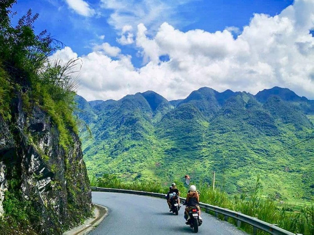 Motorbike is the top choice for backpackers
